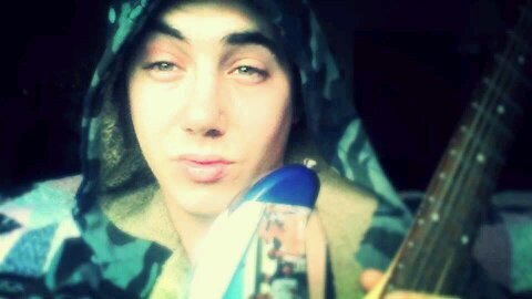 Hi! I'm Nicolas, I'm kind, and respectful, let's be friends lol Follow me! I'll follow you right back, asap :-)