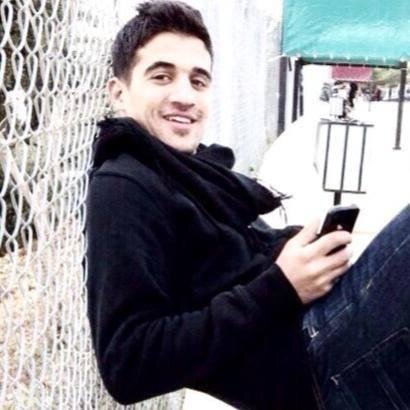 just tryna make it in this world.. جامعه الشهداء                                             اعذريني امي شهيدا اريد ان اكو ن