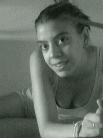 Pikolina228's profile picture. ❤️❤️❤️❤️ Pase lo que pase, sólo tienes dos opciones:que sea un buen recuerdo o que sea una gran lección. ❤️❤️❤️❤️