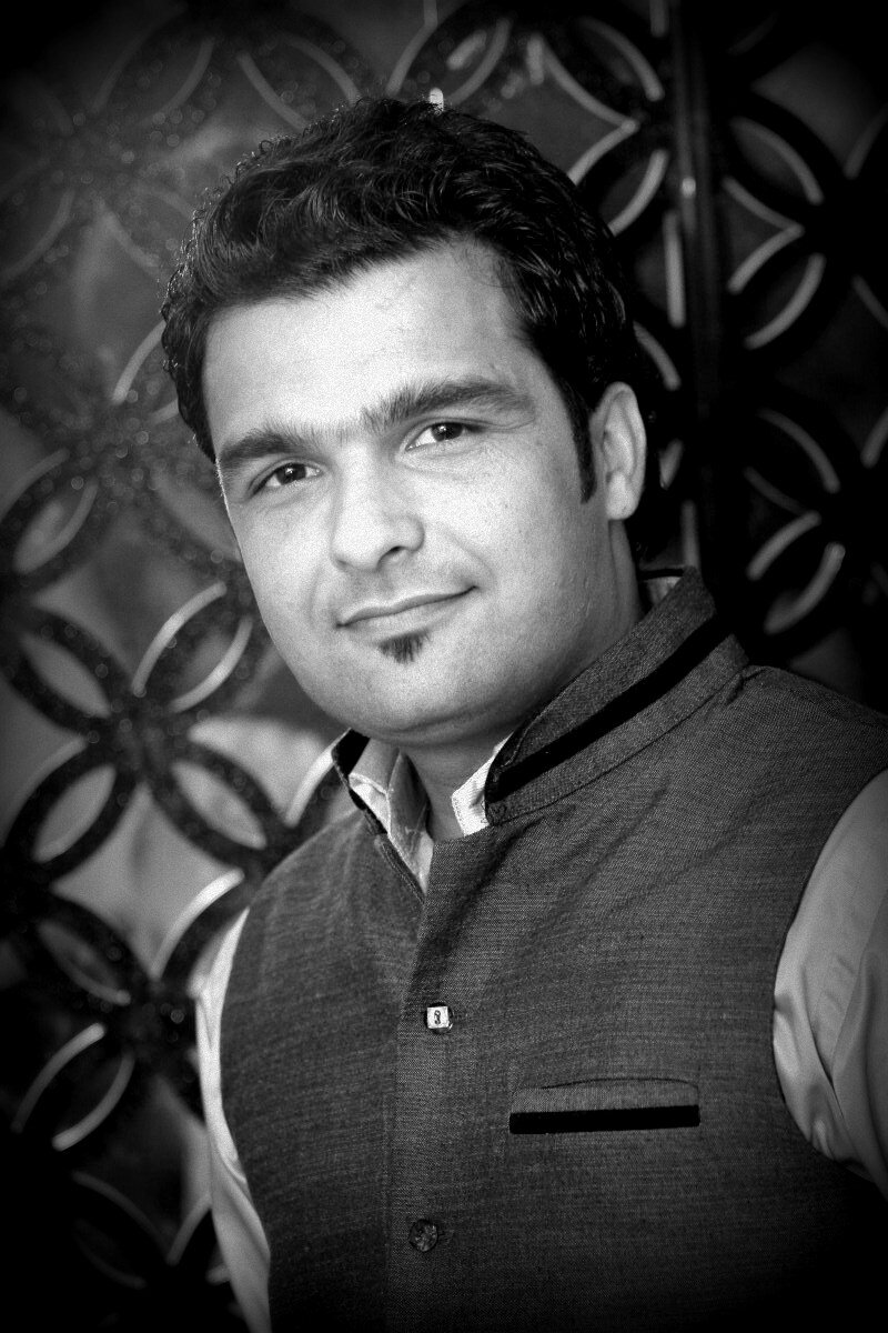 RRupowalia's profile picture. 