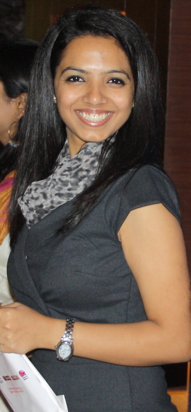 Smiling, Fun Loving, Optimistic , Love to shop and travel.