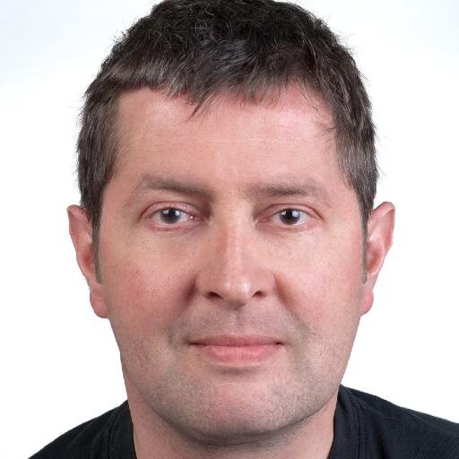 Falling into the apple at 12 years, back in the 'window';-), promoter of open source, the challenge of ICT and collaboration.