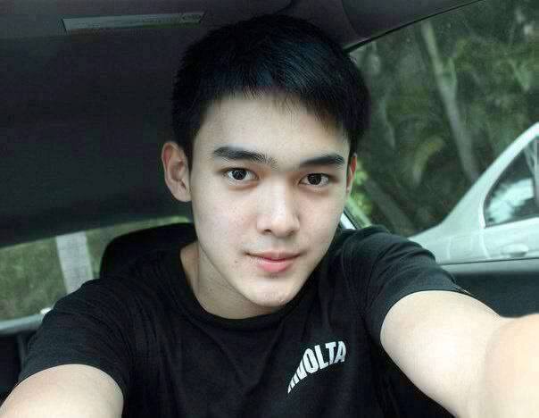 Go Follow Guys .. Pleasee ..