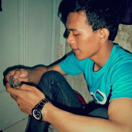 Alfarizy313's profile picture. Orang yang Mengabaikan Temannya | Lebih BURUK dari pada SAMPAH !!!