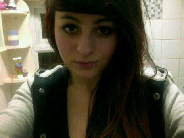 Gigs, friends and alcohol. Follow me on Instagram: BeckieHill