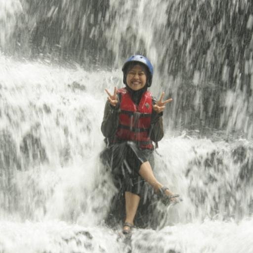 windadc's profile picture. full time mama, half time engineer