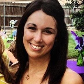 Founder of shemovesDFW, Texas Christian University alum, Capital One Associate, Tweets are my own.