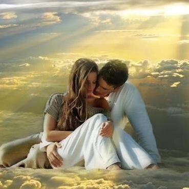 Amitié et Amour ;générosité ; bonheur ; joie et tristesse .
Avoir le coeur sur la main ;l'amour est le coeur de la vie .
Citations et Proverbes ...