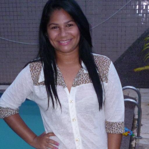 Legal, simpatica, chata ciumenta. #pisciana