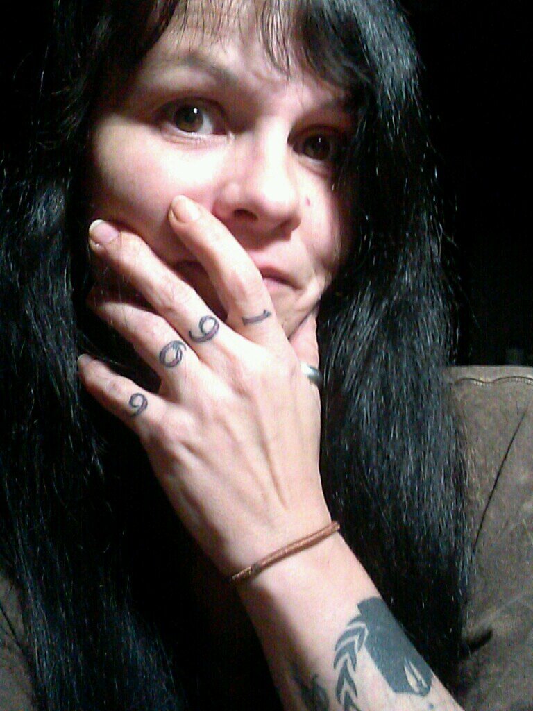 odeytenpenny's profile picture. tattoo artist, dreamer, lover, mom of many and to many, preacher, friend, helper...and oh piercer....now employed by me, herbalist ,more than you see.