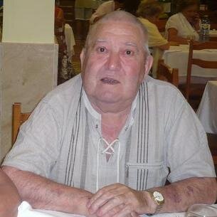 hace 2 años que ya no estas con nosotros abuelo y siempre te tengo en mi corazon te quiero mucho abuelo