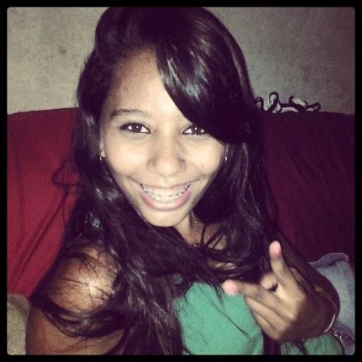 Sou aquilo que você quiser, posso ser a solução de todos os seus problemas. E também posso ser o começo de muitos outros. 

Amoo Fut e Skate
