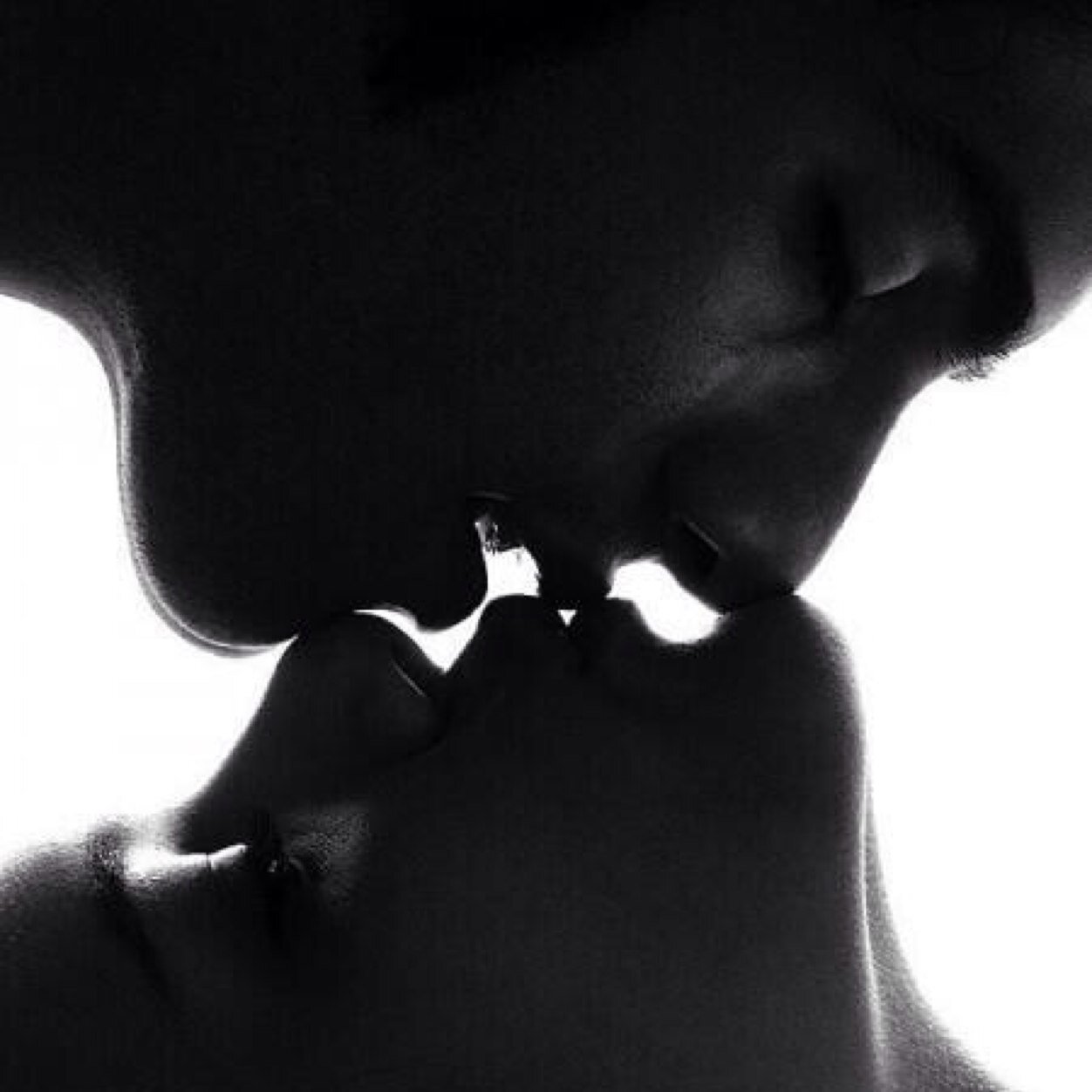 lez_33's profile picture. Riyadh