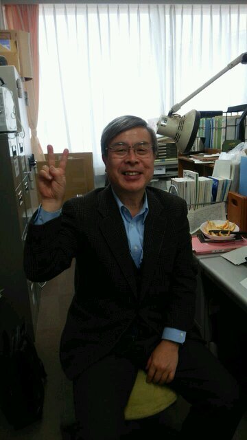 大泉高校   数学教師                                                                      因数分解/解の方式/積分/ベクトル/等比数列/指数関数/JKの生足