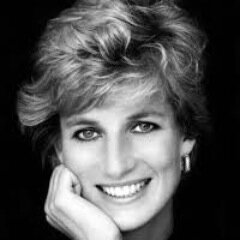 A todos aquellos que admiráis a Lady di la princesa del pueblo seguidme y os haré un recordatorio de lo que fue esta maravillosa y apreciada mujer.