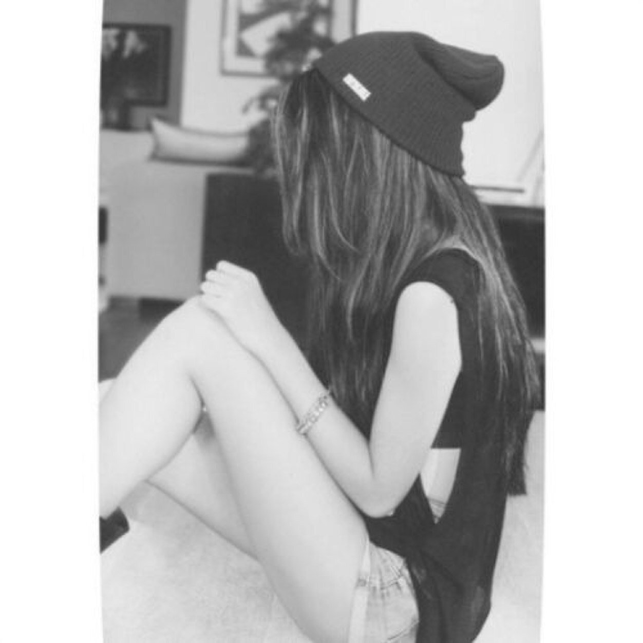 click that follow button to see what happens ;) @nashgrier and @justinbieber