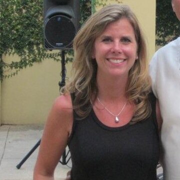 mmdemom's profile picture. VP of Marketing & Communications and Mom of 4