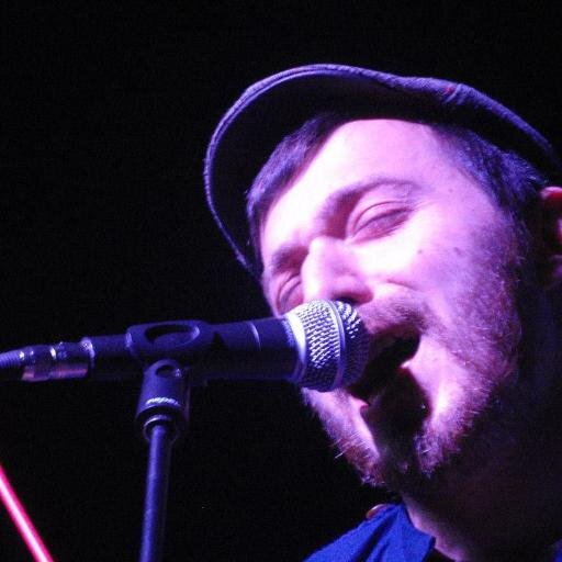 Mezzafemmina's profile picture. L'8 aprile uscirà il nuovo disco di Mezzafemmina, Un giorno da leone (Controrecords/Libellula/Audioglobe), prodotto da Giorgio Baldi e Gianluca Conte.