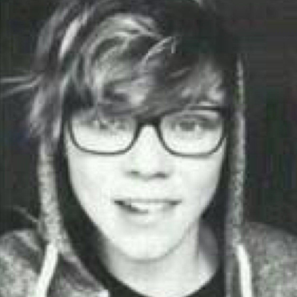 ☻ just a reminder that ashton loves you and so do I ☻ [@narryhah] ☻