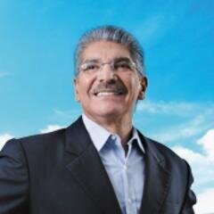 Todos somos SALVADOREÑOS, tenemos que construir nuestros sueños aquí, si somos solidarios y trabajamos juntos conseguiremos esa meta.lastima que nos ganó FMLN