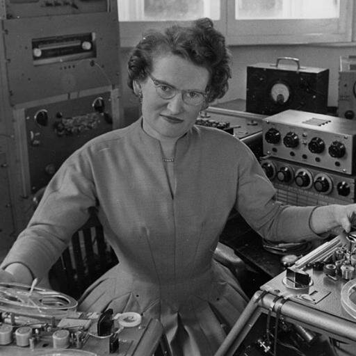 tresagujastres's profile picture. . es dis,tinto