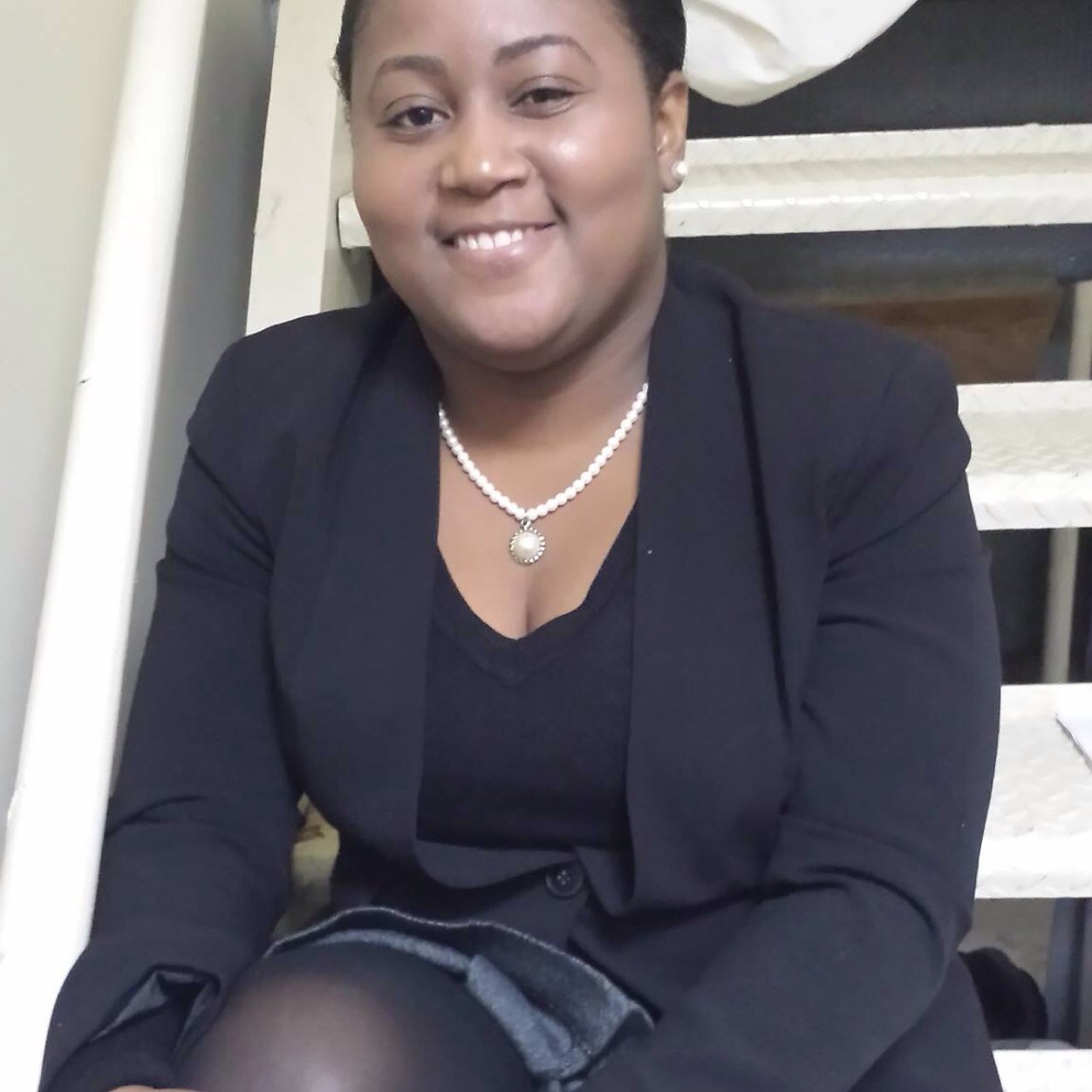 je suis Toastmasters .je chante et je suis etudiante finissante en sciences comptables.je fais du business