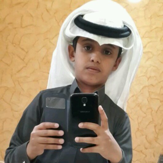 ‏‏‏instagram: saoody2222                                                       ان تراقب من تحب من بعيد ان تتبع تفاصيله البسيطه دون علمه تلك هي اصدق مشاعر الحب ♡