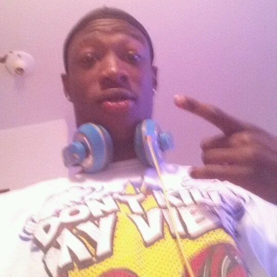 Team#DarkSkin Team#swagg Team#Love #100%TrackStar follow me on Instagram @daht_boi_rj