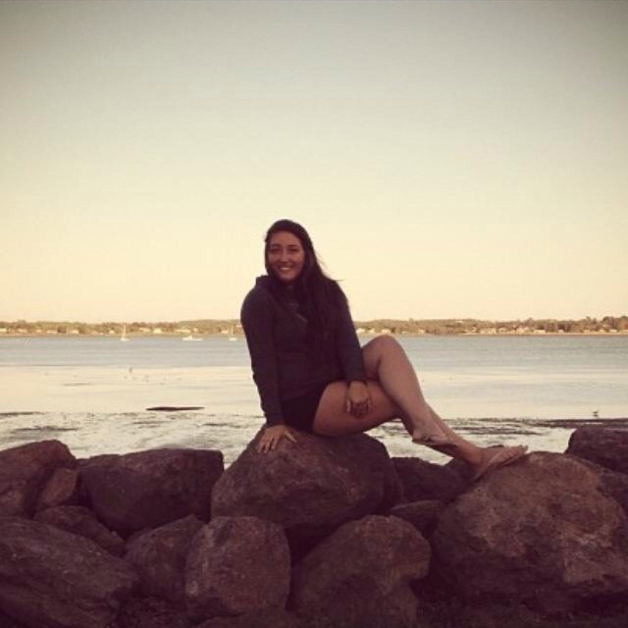 kelzoo's profile picture. Just because someone doesn't love you the way you want to be loved, doesn't mean they don't love you with all they have.