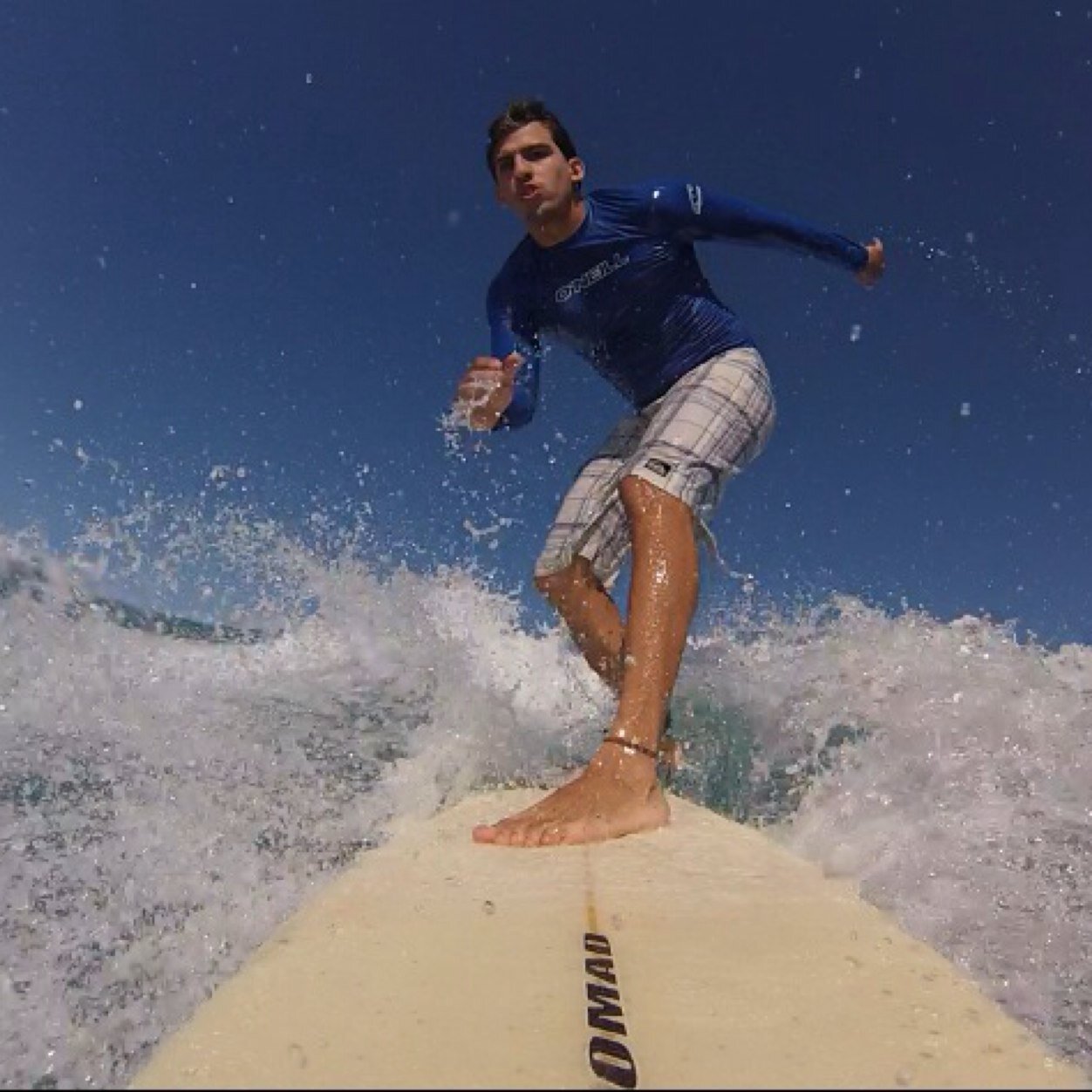 TuroMontes's profile picture. Venezuelan 🇻🇪. B.B.A International Business. Follow the good vibes