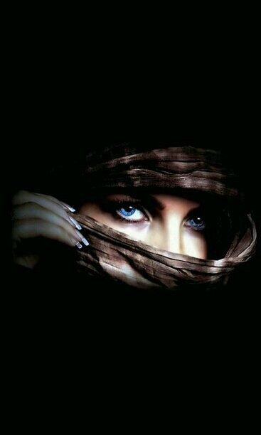 كلنا يتأرجح ..وقليل منا سعيد بذلك..