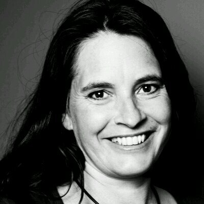 Amsterdam photographer, people, city, social photographer, full moon lover, vegetarian, peace writer, carobonink@gmail.com