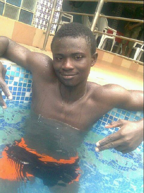 modeld22's profile picture. 