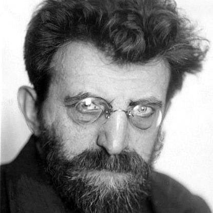 şüpheci, uysal, pasifist