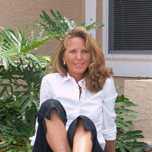 20+yr HIGH END PROF INTERIOR  DESIGNER Lover of  PHOTOGRPHY, FASHION, DANCE &  the ART of DESIGN! Twt Me in SoFla @TamcoDsgn Interior Design Info @HarborVwIntrs