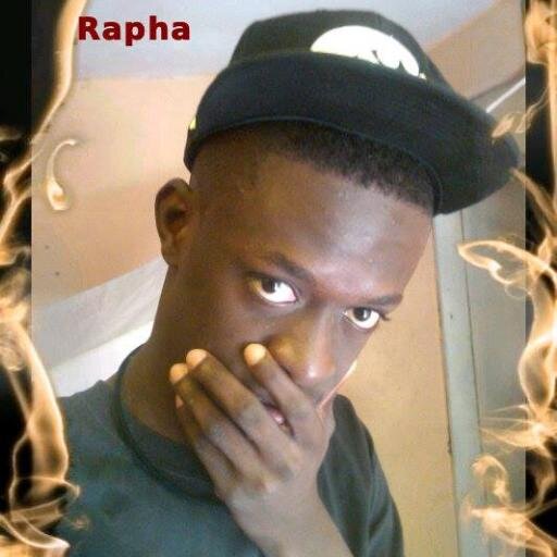 Je repond au nom de Juste Raphael,mais mon pseudonyme est Rapha-J,18ans et je ss Haitien nee en avril 1995 a port au prince!!!! That's all about me!!!!!!!!!!!!