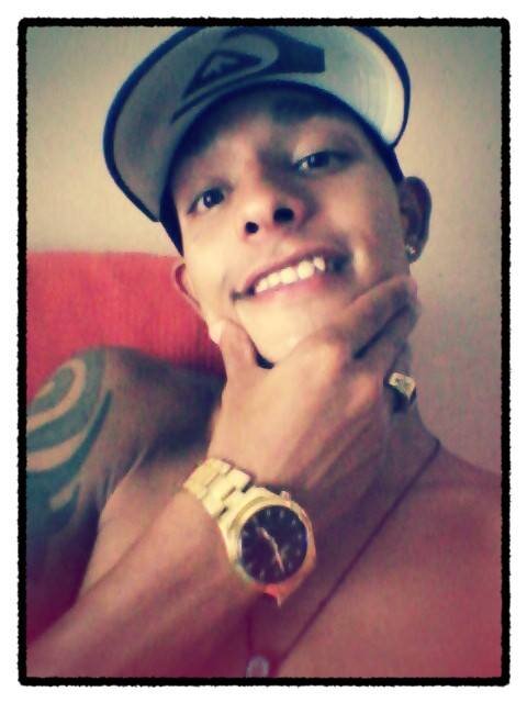 Minha vida é igual GTA, são várias missões, mas eu só quero zoar. http://t.co/I3CO4ZwNny http://t.co/ZumR0KsZn7...