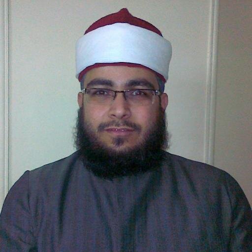 أنا جنتى وبستانى فى صدرى إن سجنونى فسجنى خلوة وإن نفونى فنفى سياحة وإن قتلونى فقتلى شهادة