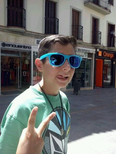 Skater,Amante del Rap y el reggae y aficionado a crear sonrisas ت ♥Real Madrid♥ Haz que tu vida sea lo que piensas