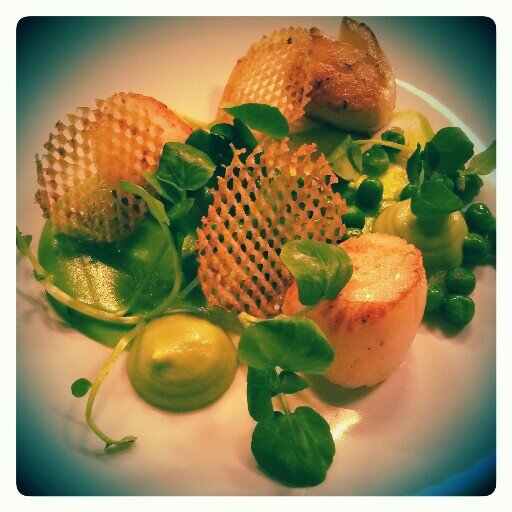 Chef, dad, football fan, obsessed with all things hospitality. Head chef at karma st martins 2 AA rosettes.