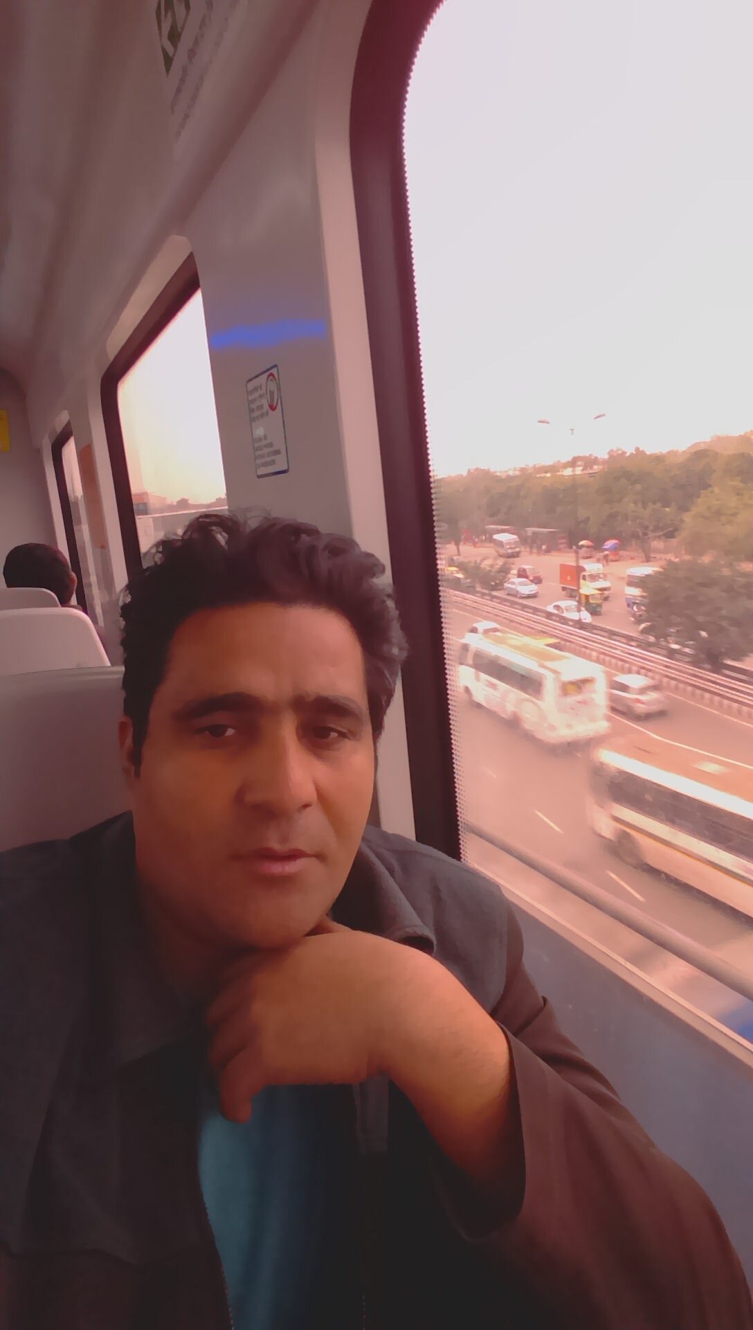 Raj_Azmii's profile picture. 