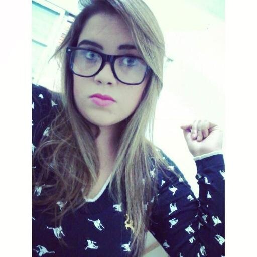 Se eu chorar na tua frente, se preocupe. Se eu te pedir desculpas, você é importante. Se eu disser que te amo, acredite.