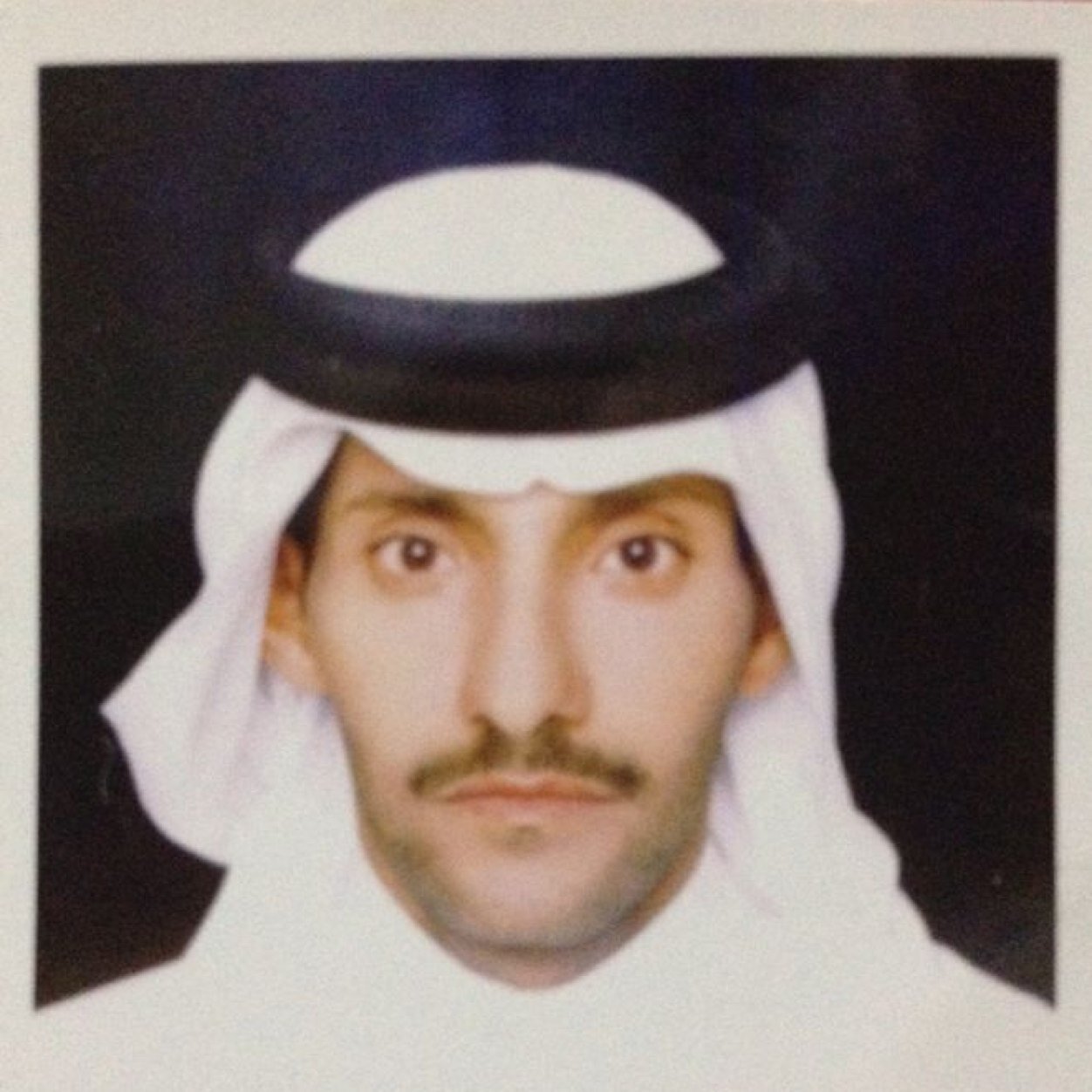 يامغرق في بحرالاوهام،،ذاته،،كتم الشعور اشدمن كتم الانفاس