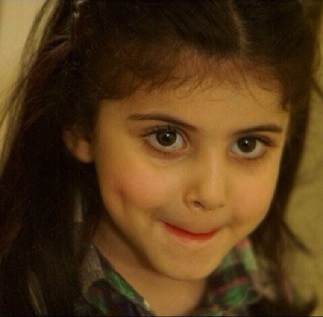 اقترب من الله ف هناك حياة جميلة لا تراها وانت بعيد ❤