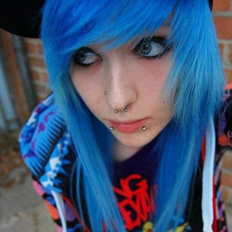 19, emo , taylor momsen, gótica, cabelo azul, alargador 15mm,piercings , tattoos , #INeedDie