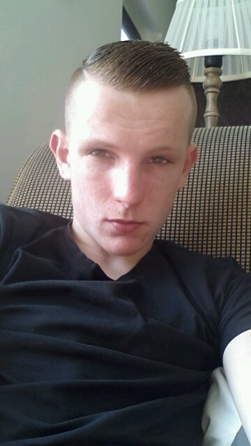 _NIELSERD's profile picture. 15 jaar/ nieuwe-erasmus/ 4TL2/ B1 SV. Almelo/ 2 Augustus 1999/