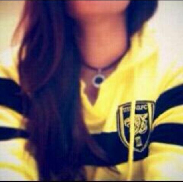 اتحاديه عاشقه للكيان الاتحادي انا بالدنيا عارفه مقاسي بُكم او بلاكم مرفوع رأسي مصممه لا تكلمني الخاص ممنوع وبس!