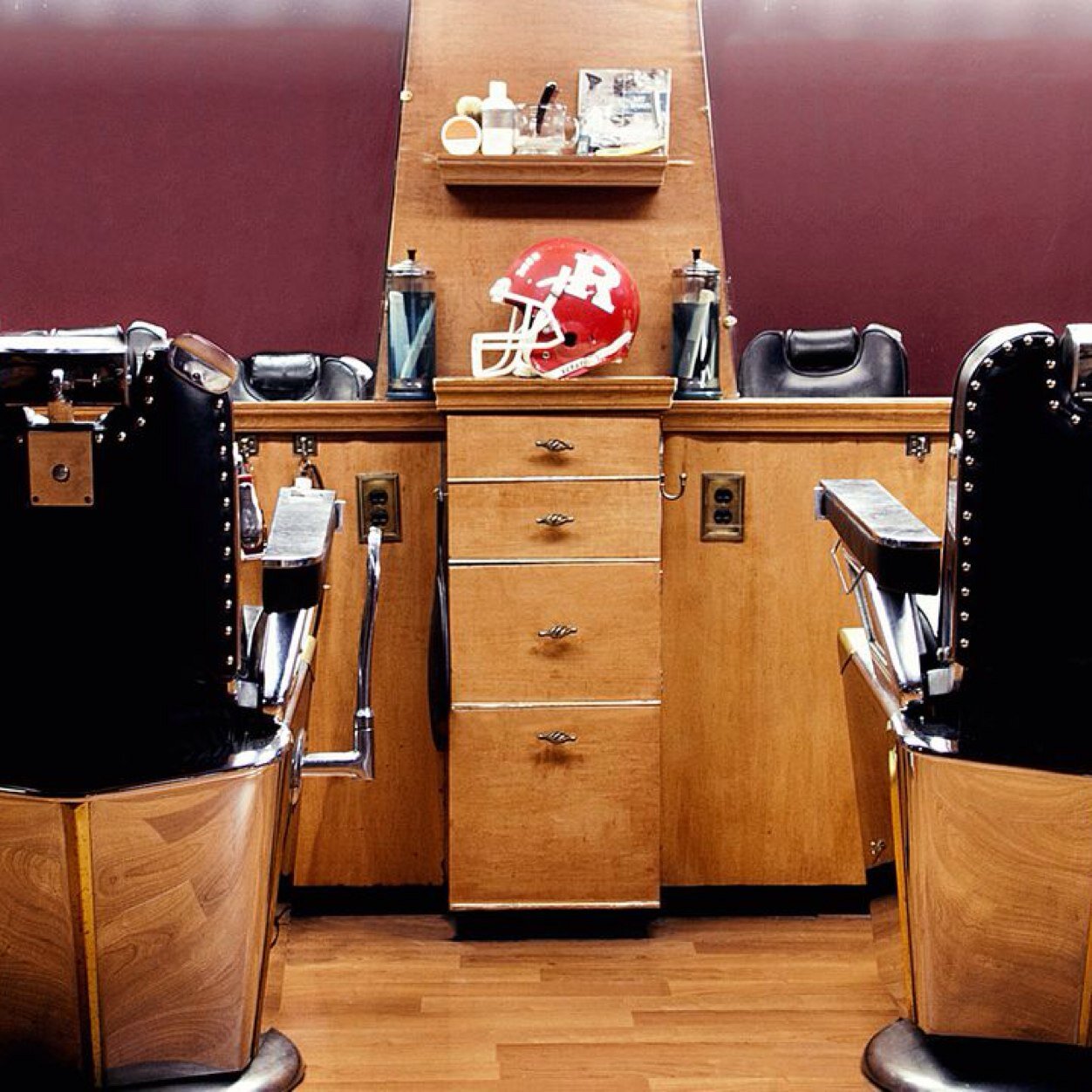 rutgers_barbers's profile picture. Old School Barber Shop 
with a New Attitude
/ Connect with us 
@www.facebook.com/rutgersbarber