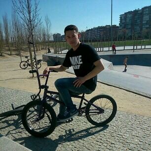 Rider Bmx, Tatuador