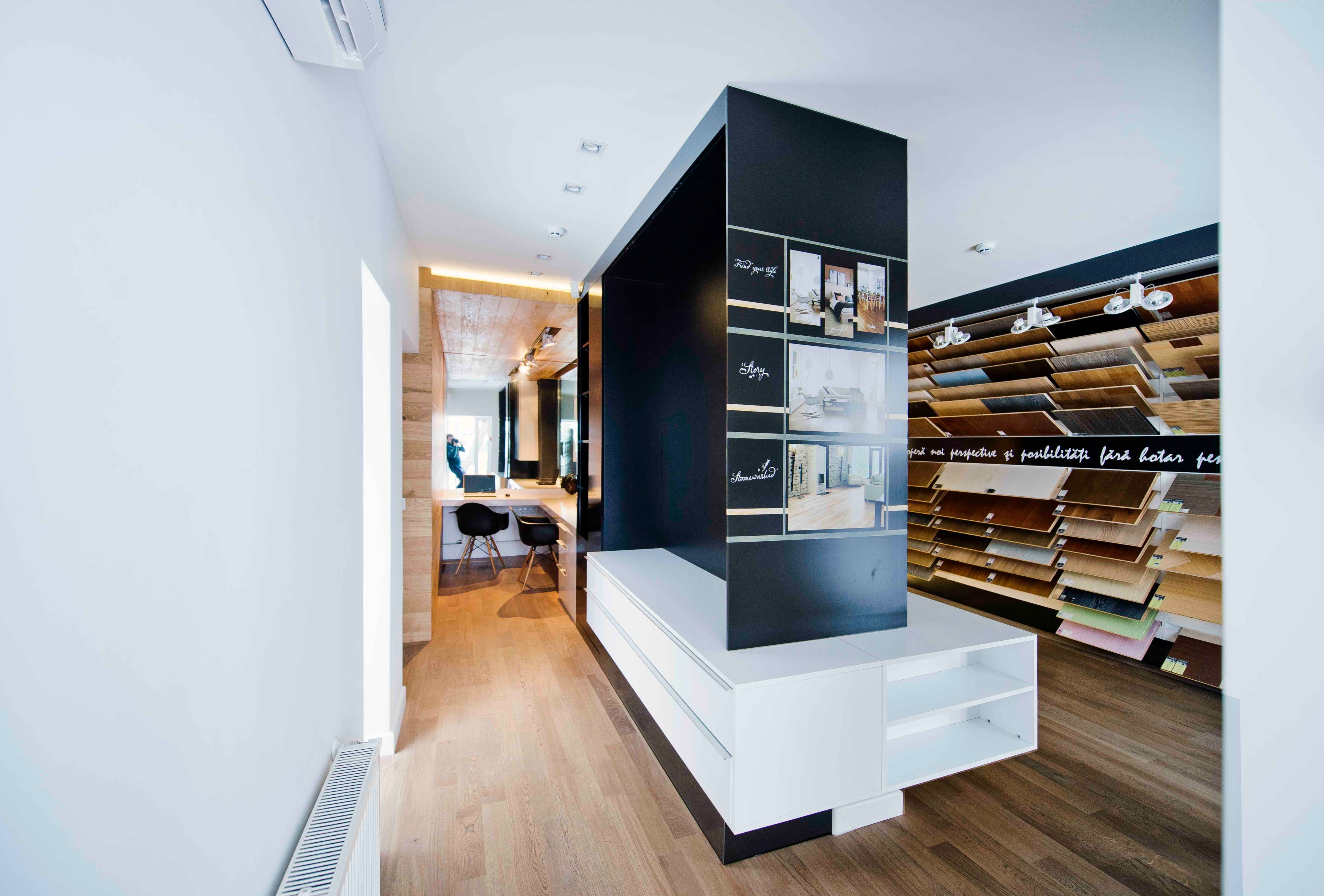 Showroom de Parchet Stratificat Karelia Upofloor